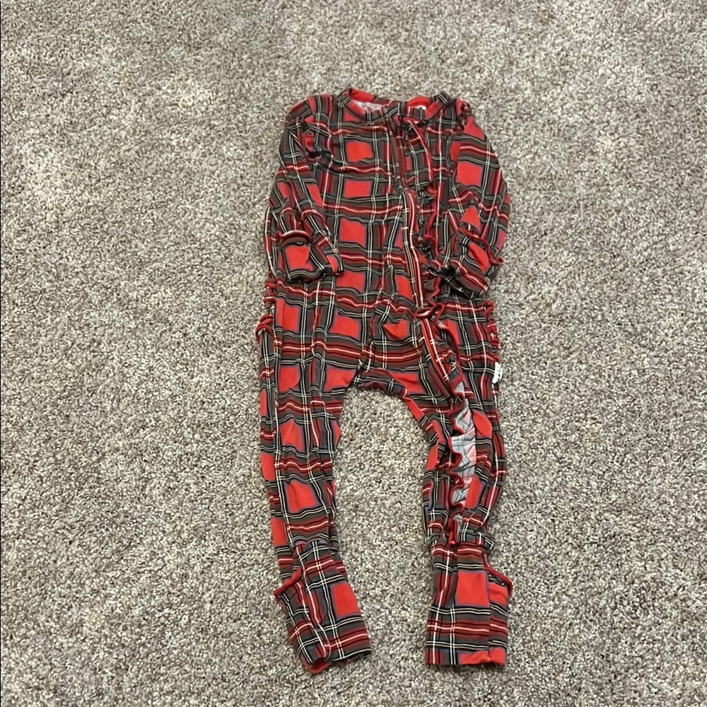 Gigi and Max Holland Plaid Ruffled Zippy footed pajamas 18-24 months